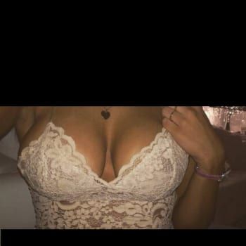 Lucy - Sexo casual en Santa Elena Perfil de Lucy, 27 años, Sexo casual en Santa Elena (Loreto)